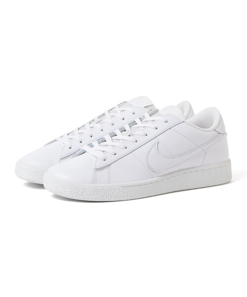 NIKE(ナイキ)の「NIKE / Tennis Classic CS(スニーカー・メンズ・ホワイト/ブラック・29.5cm/29.0cm/28.5cm/27.5cm/27.0cm/26.5cm/26.0cm/28.0cm)」の2枚目の写真