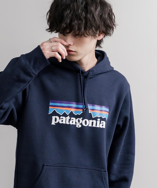 patagonia（パタゴニア）の「Patagonia パタゴニア M'S P-6 LOGO UPRISAL HOODY ロゴアップライザルフーディ/裏起毛長袖プルオーバーパーカー（パーカー・メンズ・グリーン/ネイビー/グレー/ブラック・S/XL/L/M）」の6枚目の写真
