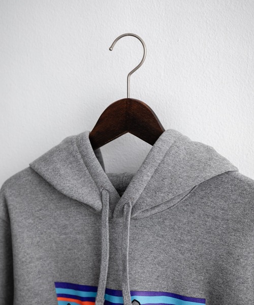 patagonia（パタゴニア）の「Patagonia パタゴニア M'S P-6 LOGO UPRISAL HOODY ロゴアップライザルフーディ/裏起毛長袖プルオーバーパーカー（パーカー・メンズ・グリーン/ネイビー/グレー/ブラック・S/XL/L/M）」の12枚目の写真