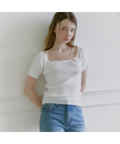MICANE（ミケーネ）の「カーメンツイストショートスリーブニットT（Tシャツ/カットソー・レディース・レッド/ライトグレー/スカイブルー/アイボリー・1/2/3/4）」の2枚目の写真