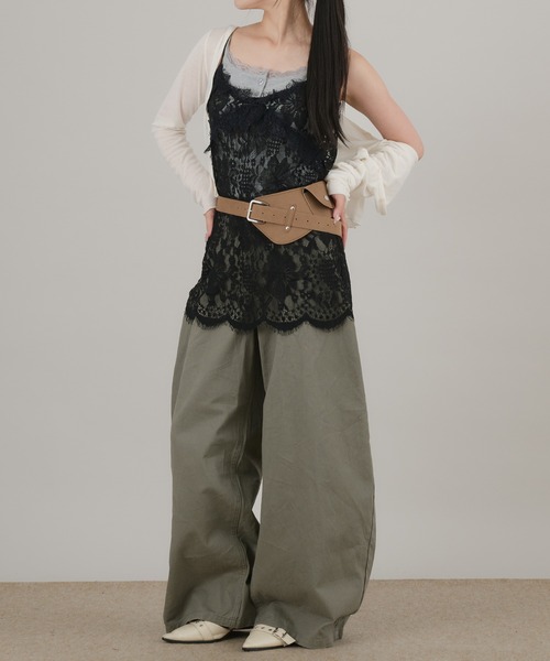 apres jour mignon by 側湾症ネキ(アプレジュールミニョンバイソクワンショウネキ)の「【apresjour mignon×ARIAZ】レースキャミソール(キャミソール・レディース・アイボリー/オフホワイト/ブラック・ONESIZE)」の18枚目の写真