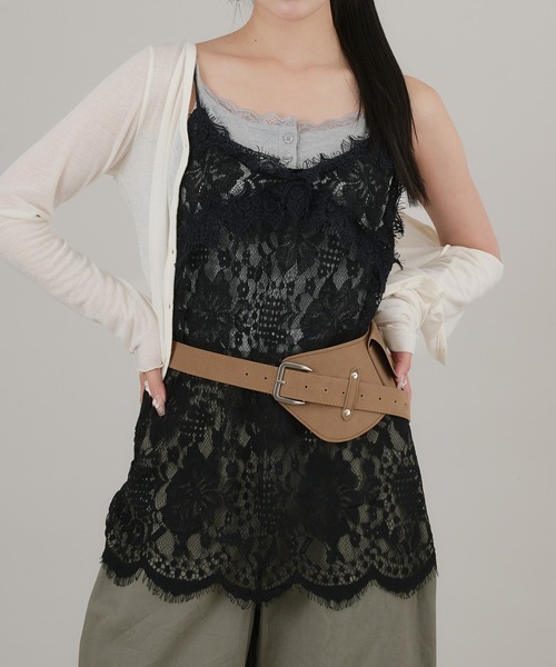 apres jour mignon by 側湾症ネキ(アプレジュールミニョンバイソクワンショウネキ)の「【apresjour mignon×ARIAZ】レースキャミソール(キャミソール・レディース・アイボリー/オフホワイト/ブラック・ONESIZE)」の14枚目の写真