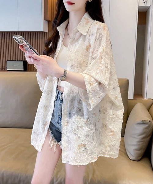 AMAJI（アマジ）の「プラスサイズ 半袖シャツジャケット（シャツ/ブラウス・レディース・ライトピンク/ベージュ・LARGE/X-LARGE/MEDIUM）」の2枚目の写真