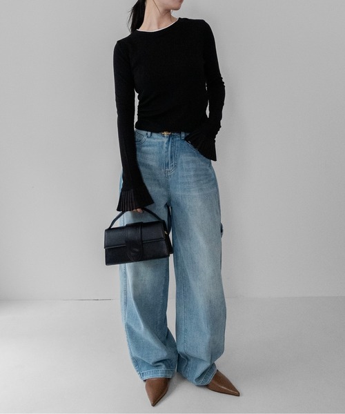 on:nue(オンニュ)の「【on:nue】プリーツカフスロングスリーブカットソー /26-27 AW COLLECTION(Tシャツ/カットソー・レディース・ホワイト/ブラック・FREE)」の17枚目の写真
