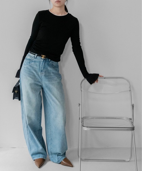 on:nue(オンニュ)の「【on:nue】プリーツカフスロングスリーブカットソー /26-27 AW COLLECTION(Tシャツ/カットソー・レディース・ホワイト/ブラック・FREE)」の14枚目の写真
