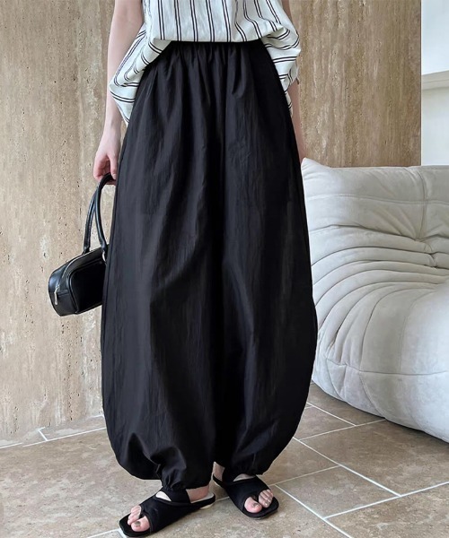 ReRe(リリ)の「ナチュラルバルーンパンツ(その他パンツ・レディース・ホワイト/ブラック・LARGE/MEDIUM/X-LARGE)」の9枚目の写真