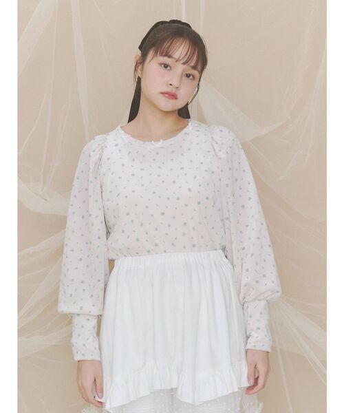 merry jenny(メリージェニー)の「パフスリーブベロアトップス(Tシャツ/カットソー・レディース・その他1/チャコールグレー/オフホワイト・FREE)」の6枚目の写真
