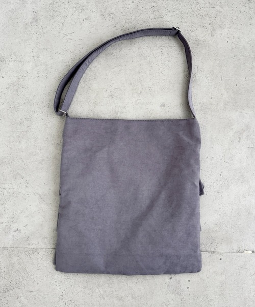 wears（ウェアーズ）の「【A4収納可】フリルショルダーバッグ ティアードバッグ（ショルダーバッグ・レディース・ブラック/ピンク/グレー/オフホワイト・FREE）」の8枚目の写真