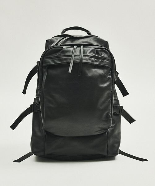 Firsthand(ファーストハンド)の「Firsthand/ファーストハンド Big Pocket Backpack / ビッグ ポケット バックパック【限定展開】(バックパック/リュック・メンズ・ブラック・ONE SIZE)」の1枚目の写真