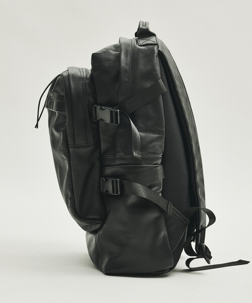 Firsthand(ファーストハンド)の「Firsthand/ファーストハンド Big Pocket Backpack / ビッグ ポケット バックパック【限定展開】(バックパック/リュック・メンズ・ブラック・ONE SIZE)」の4枚目の写真