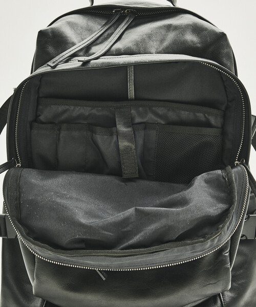 Firsthand(ファーストハンド)の「Firsthand/ファーストハンド Big Pocket Backpack / ビッグ ポケット バックパック【限定展開】(バックパック/リュック・メンズ・ブラック・ONE SIZE)」の16枚目の写真