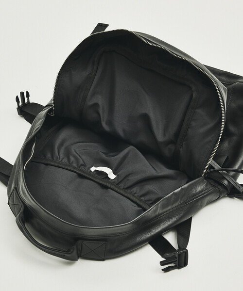 Firsthand(ファーストハンド)の「Firsthand/ファーストハンド Big Pocket Backpack / ビッグ ポケット バックパック【限定展開】(バックパック/リュック・メンズ・ブラック・ONE SIZE)」の18枚目の写真