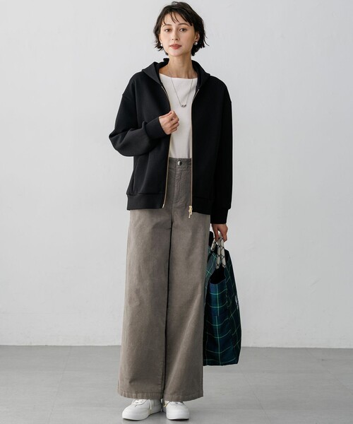 23区 S(ニジュウサンクチイサイサイズ)の「ワイドスリーブ Tシャツ(Tシャツ/カットソー・レディース・ホワイト系/グレー系1・32)」の6枚目の写真