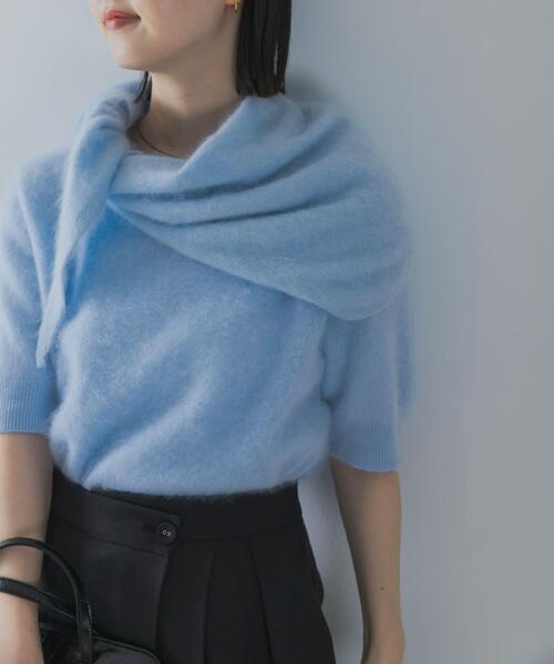 URBAN RESEARCH ROSSO WOMEN(アーバンリサーチ ロッソ)の「ストール付ハーフスリーブファーニット(ニット/セーター・レディース・ベージュ系その他/ライトブルー/オフホワイト・FREE)」の1枚目の写真