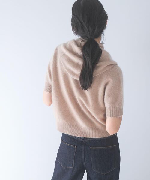 URBAN RESEARCH ROSSO WOMEN(アーバンリサーチ ロッソ)の「ストール付ハーフスリーブファーニット(ニット/セーター・レディース・ベージュ系その他/ライトブルー/オフホワイト・FREE)」の20枚目の写真