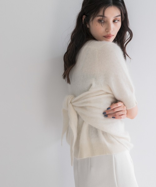 URBAN RESEARCH ROSSO WOMEN(アーバンリサーチ ロッソ)の「ストール付ハーフスリーブファーニット(ニット/セーター・レディース・ベージュ系その他/ライトブルー/オフホワイト・FREE)」の1枚目の写真