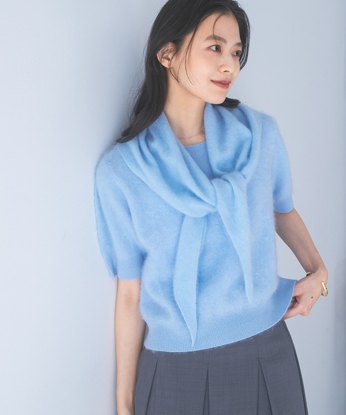 URBAN RESEARCH ROSSO WOMEN(アーバンリサーチ ロッソ)の「ストール付ハーフスリーブファーニット(ニット/セーター・レディース・ベージュ系その他/ライトブルー/オフホワイト・FREE)」の3枚目の写真
