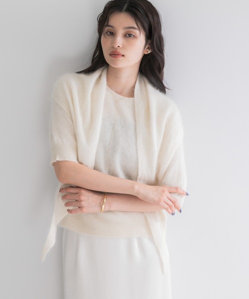 URBAN RESEARCH ROSSO WOMEN(アーバンリサーチ ロッソ)の「ストール付ハーフスリーブファーニット(ニット/セーター・レディース・ベージュ系その他/ライトブルー/オフホワイト・FREE)」の18枚目の写真