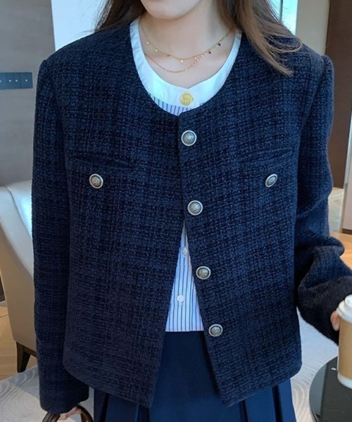 Teem Store(チームストア)の「金ボタンノーカラーショートツイードジャケット(ノーカラージャケット・レディース・ブルー・M)」の2枚目の写真
