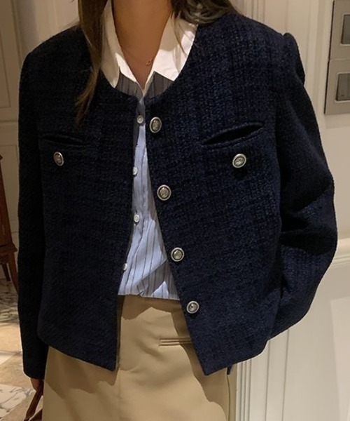 Teem Store(チームストア)の「金ボタンノーカラーショートツイードジャケット(ノーカラージャケット・レディース・ブルー・M)」の7枚目の写真
