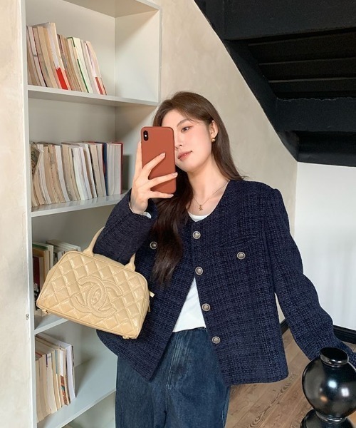 Teem Store(チームストア)の「金ボタンノーカラーショートツイードジャケット(ノーカラージャケット・レディース・ブルー・M)」の13枚目の写真