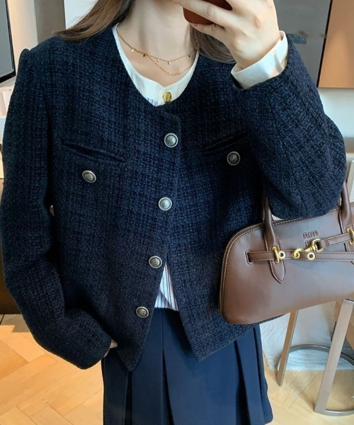 Teem Store(チームストア)の「金ボタンノーカラーショートツイードジャケット(ノーカラージャケット・レディース・ブルー・M)」の4枚目の写真