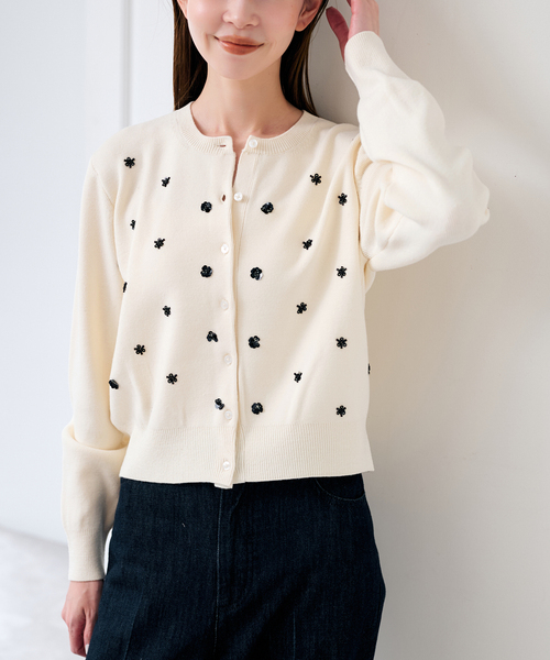 U by SPICK&SPAN(ユーバイスピックアンドスパン)の「ビジューニットカーディガン(カーディガン/ボレロ・レディース・グリーン/チャコールグレー/ホワイト・FREE)」の18枚目の写真