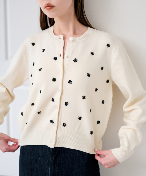 U by SPICK&SPAN(ユーバイスピックアンドスパン)の「ビジューニットカーディガン(カーディガン/ボレロ・レディース・グリーン/チャコールグレー/ホワイト・FREE)」の20枚目の写真