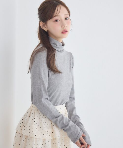 ems excite(エムズエキサイト)の「キラキラタートルインナー(Tシャツ/カットソー・レディース・ナチュラル/ダークグレー/ブラック・FREE)」の8枚目の写真