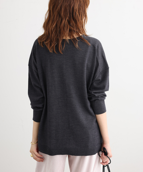 journal standard L'essage(ジャーナルスタンダードレサージュ)の「CASHWOOL Vネックカーディガン(カーディガン/ボレロ・レディース・ライトグレー/ブルー/ブラウン系その他・FREE)」の8枚目の写真