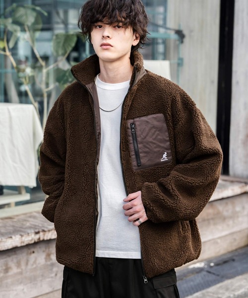 KANGOL（カンゴール）の「新色追加 KANGOL カンゴール 別注コラボ オーバーサイズワンポイントロゴ刺繍シープボアフリースジャケット/ブルゾン（ブルゾン・メンズ・チャコール/ネイビー/ブラウン/オフホワイト/グレイッシュベージュ/ベージュ/ブラック・L/M/XL）」の4枚目の写真