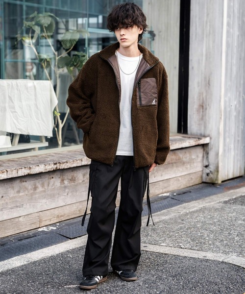 KANGOL（カンゴール）の「新色追加 KANGOL カンゴール 別注コラボ オーバーサイズワンポイントロゴ刺繍シープボアフリースジャケット/ブルゾン（ブルゾン・メンズ・チャコール/ネイビー/ブラウン/オフホワイト/グレイッシュベージュ/ベージュ/ブラック・L/M/XL）」の10枚目の写真