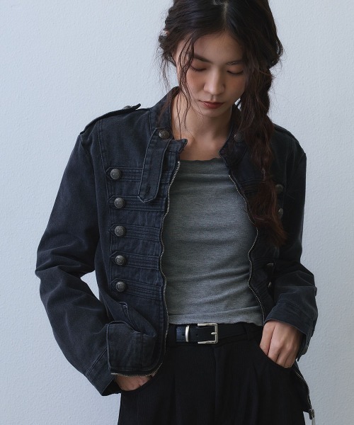 Clum(クルム)の「metal button napoleon denim jacket / メタルボタンナポレオンデニムジャケット(ミリタリージャケット・レディース・ブラック・SMALL/MEDIUM/LARGE)」の1枚目の写真