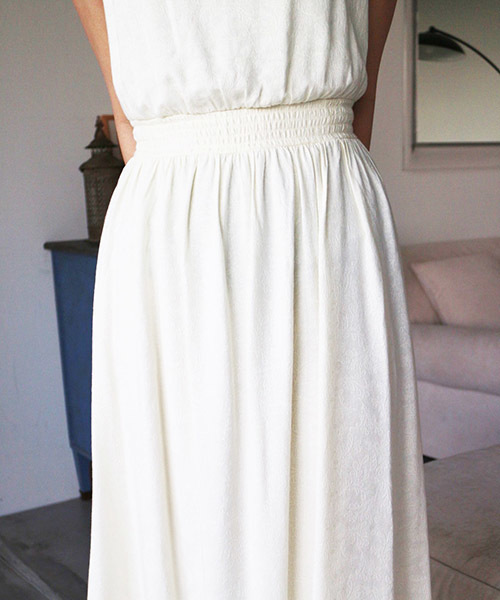 FREE'S MART（フリーズマート）の「《【MOOK本掲載 紗栄子さん 宮田聡子さん着用】レーヨンドビーレースアップロングワンピース》（ワンピース・レディース・ホワイト/パープル/ネイビー/ホワイト系その他・FREE）」の7枚目の写真