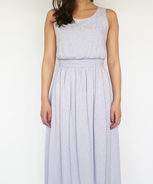 FREE'S MART（フリーズマート）の「《【MOOK本掲載 紗栄子さん 宮田聡子さん着用】レーヨンドビーレースアップロングワンピース》（ワンピース・レディース・ホワイト/パープル/ネイビー/ホワイト系その他・FREE）」の11枚目の写真