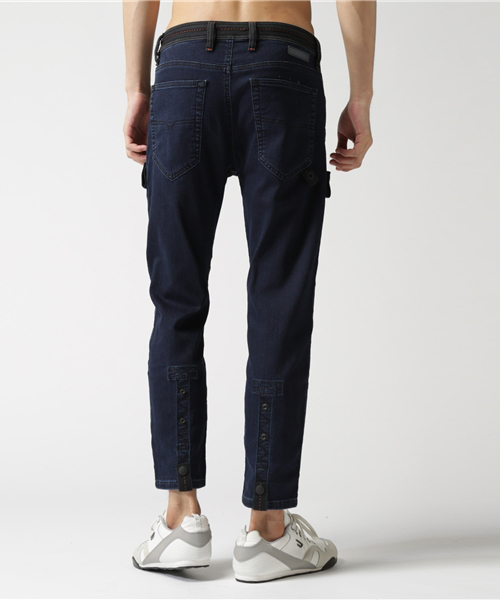 DIESEL（ディーゼル）の「00SXKT0682R（デニムパンツ・メンズ・ブルー系その他・34inch/26inch/32inch/30inch/28inch）」の9枚目の写真