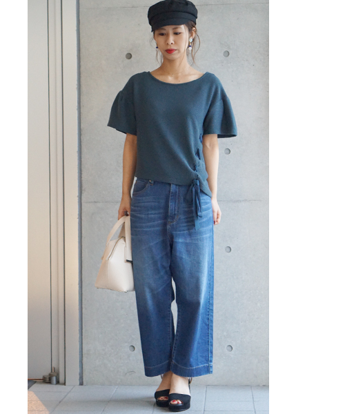 laboratory work（ラボラトリーワーク）の「アシメレースアップ袖フレアプルオーバー（Tシャツ/カットソー・レディース・グリーン/ピンクベージュ/オフホワイト・MEDIUM）」の9枚目の写真