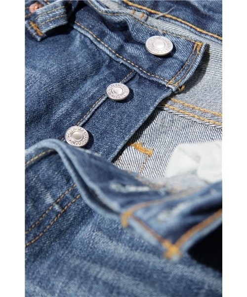 BEAMS（ビームス）の「Levi's / “501”ショーツ（デニムパンツ・メンズ・インディゴブルー・28/30/32/34）」の2枚目の写真