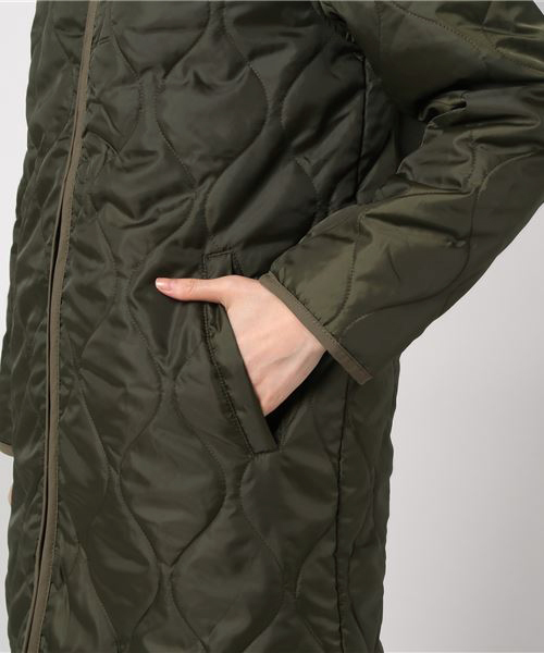 earth music&ecology（アースミュージックアンドエコロジー）の「リバーシブルキルティングコート（ノーカラージャケット・レディース・カーキ/ネイビー・FREE）」の13枚目の写真