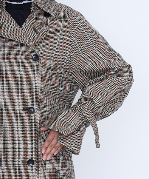 STUDIOUS（ステュディオス）の「【STUDIOUS】クラウンボリュ-ムトレンチ（ダウンジャケット/コート・レディース・マルチ/ベージュ/ネイビー・0/1）」の13枚目の写真