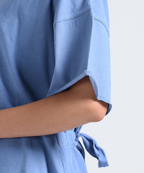 LIPSTAR（リップスター）の「ピグメント加工バックリボンカットソー（Tシャツ/カットソー・レディース・オフホワイト/ブラック/ブルー/グリーン系その他2・M）」の5枚目の写真