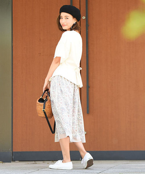 LIPSTAR（リップスター）の「ピグメント加工バックリボンカットソー（Tシャツ/カットソー・レディース・オフホワイト/ブラック/ブルー/グリーン系その他2・M）」の18枚目の写真