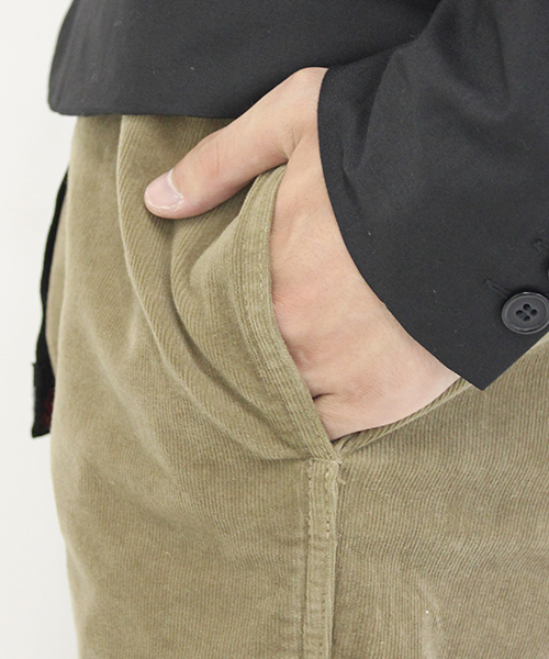 CIAOPANIC(チャオパニック)の「【Gramicci×LEE×Ciaopanic】CORD SLIM TAPPERD(スラックス・メンズ・ホワイト/ブラック/グレー/カーキブラウン/ベージュ/ブルー/ネイビー/マスタード・SMALL/MEDIUM/LARGE)」の12枚目の写真