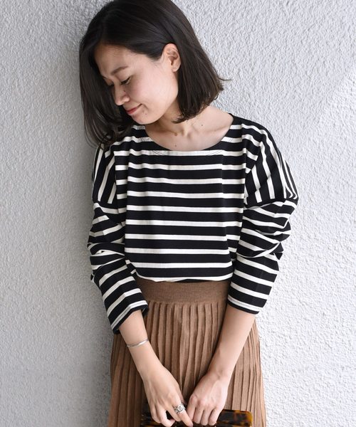 SHIPS Days(シップスデイズ)の「SHIPS Days STANDARD:ボーダー バスクカットソー(Tシャツ/カットソー・レディース・ブラック/ベージュ/キャメル・S~M/M~L)」の1枚目の写真