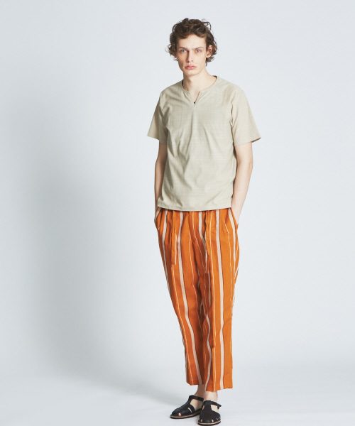 ABAHOUSE(アバハウス)の「テンセルリネンストライプワイドテーパードパンツ(その他パンツ・メンズ・オレンジ系その他/ネイビー・46/48)」の11枚目の写真