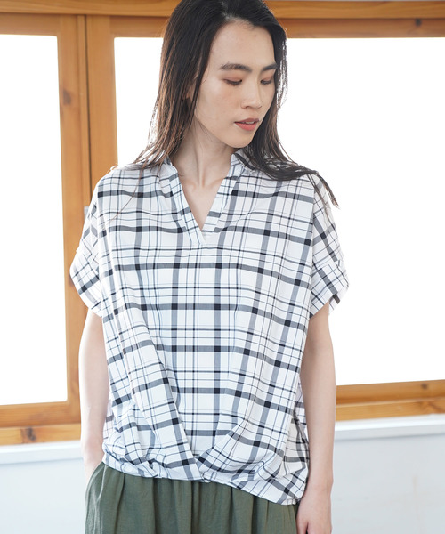 AMERICAN HOLIC（アメリカンホリック）の「チューリップ袖スキッパー裾タックブラウス＊（シャツ/ブラウス・レディース・ネイビー/オフホワイト/その他5/ストライプ/チェック/ブルー系その他7・M/L）」の6枚目の写真