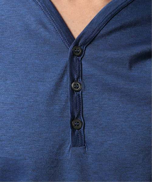 EDIFICE（エディフィス）の「CITA / チータ ヘンリーネックTシャツ（Tシャツ/カットソー・メンズ・ブルー系その他/グレー/カーキ・44/46/48/50）」の9枚目の写真