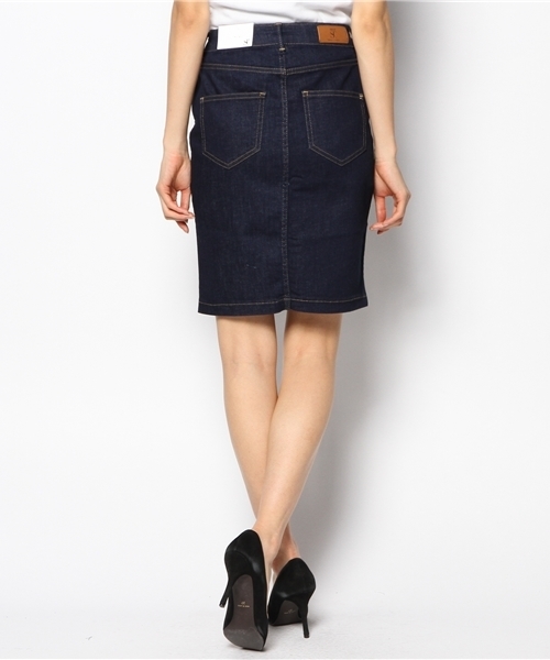 ROSE BUD（ローズバッド）の「(SUPER TRASH BORN IN LA) SAUL-CS14M023 DENIM TIGHT SKIRT（デニムスカート・レディース・インディゴブルー・23/24/25/26）」の7枚目の写真