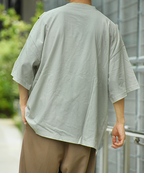 kutir(クティール)の「切り替えビッグTシャツ(Tシャツ/カットソー・メンズ・ホワイト/ベージュ・LARGE/MEDIUM)」の7枚目の写真