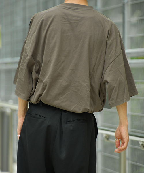 kutir(クティール)の「切り替えビッグTシャツ(Tシャツ/カットソー・メンズ・ホワイト/ベージュ・LARGE/MEDIUM)」の15枚目の写真